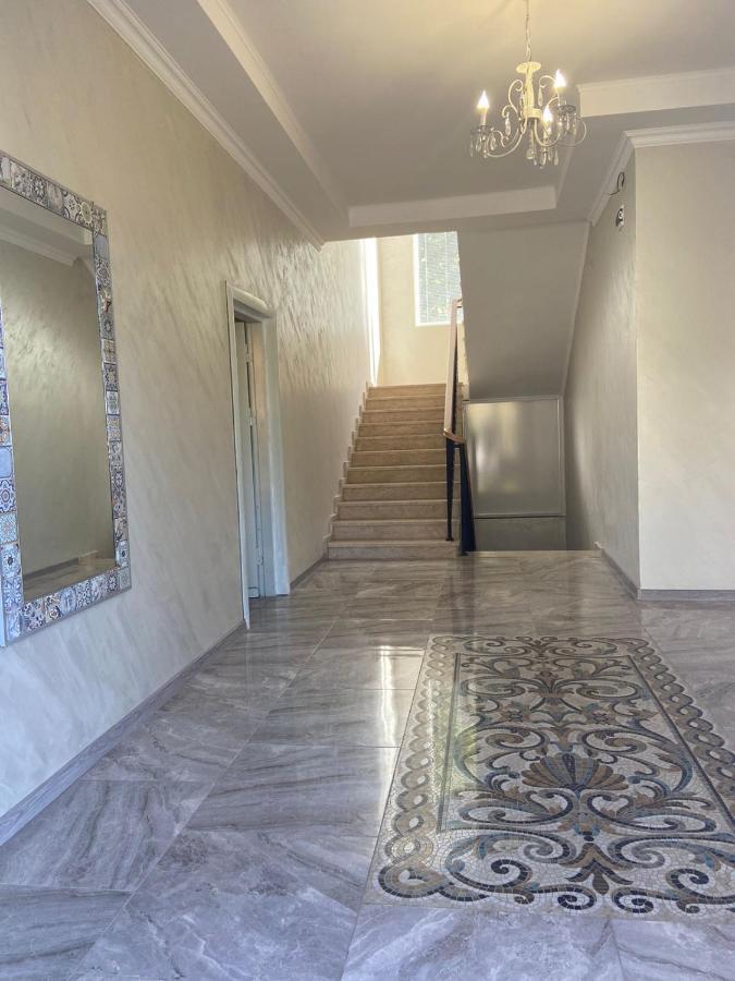 Kemo House Hotel Batumi Luaran gambar